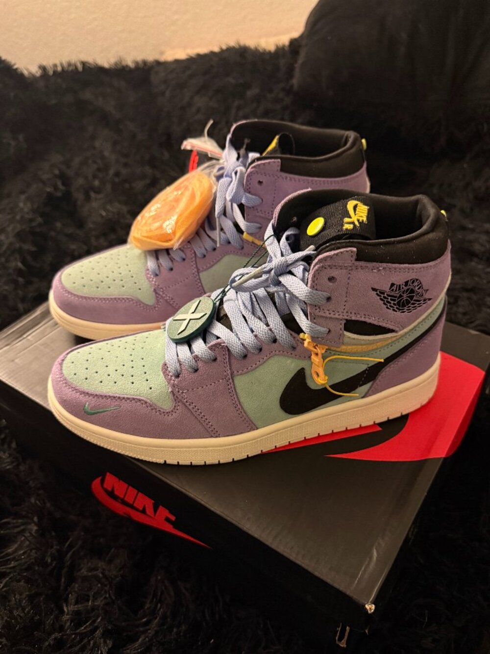Brand New - Jordan 1 High Switch - Purple Pulse - Size 8
